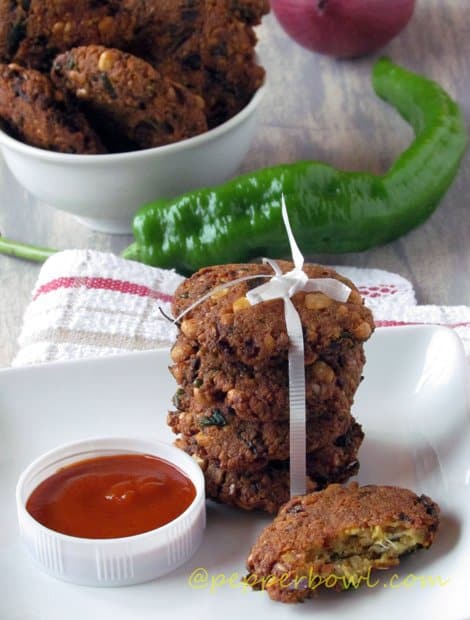 Paruppu vadai recipe-Indian lentil fritter is an easy South Indian snacking recipe great for evening snack or appetizer.