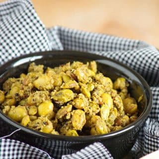 Pachai Mochai Masala Fry Recipe-Field Bean Recipe