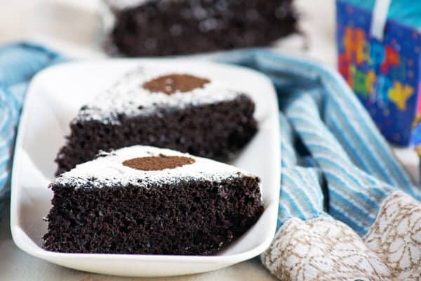 Easy n Quick Vegan Chocolate Cake Recipe