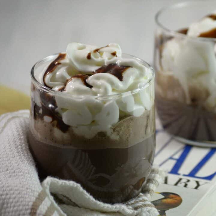 cajun hot chocolate in a glass