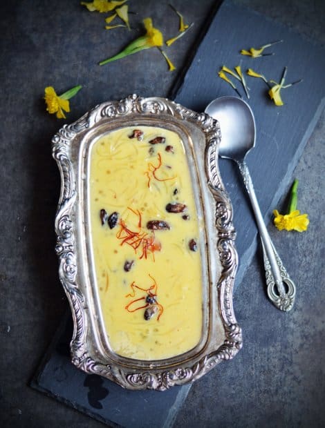 Mango Semiya Payasam recipe yields sweet, mango flavored semi thick kheer with great texture. Perfect recipe for making to large gatherings and potlucks. | pepperbowl.com