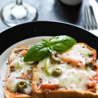 Bread pizza without oven