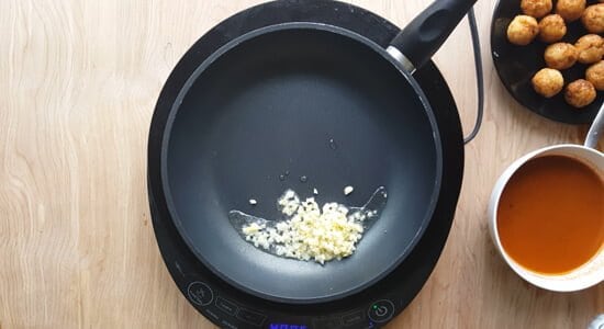 sauteing garlic for the gravy