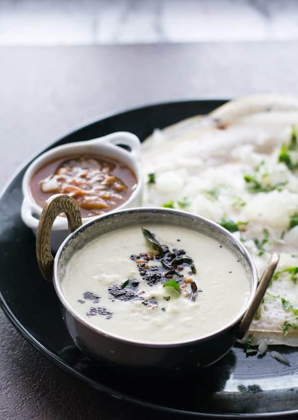 How to make coconut chutney? Well, this is an easy side dish recipe for Idli or for Dosa or for any other South Indian breakfast.