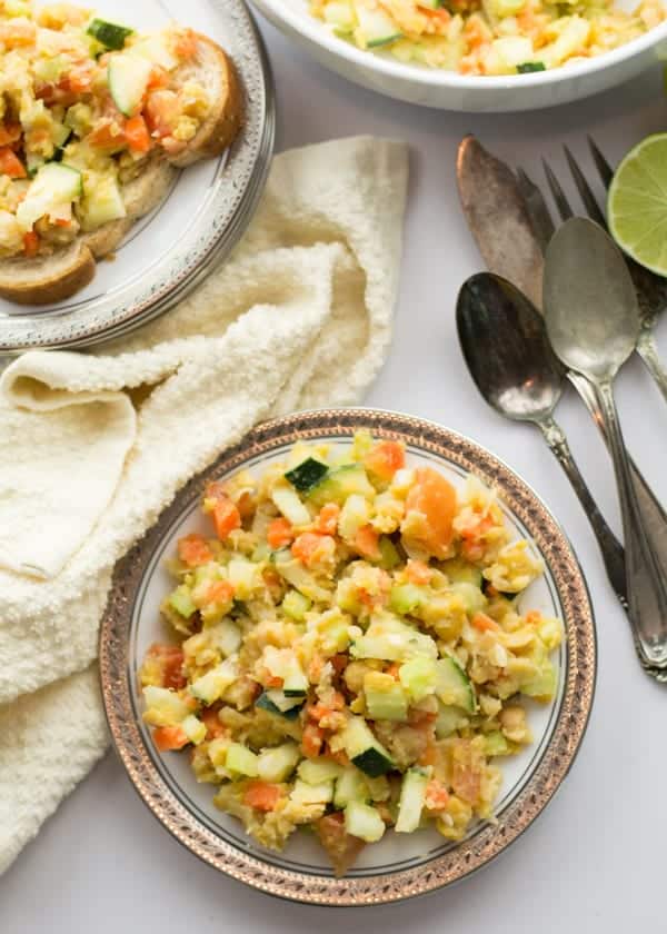 smashed garbanzo salad made in Mediterranean style without thahini sauce or mayo. Simply made with lime juice, cucumber, tomato, onion, celery. A great addictive dish, can be used to make sandwiches and wraps.