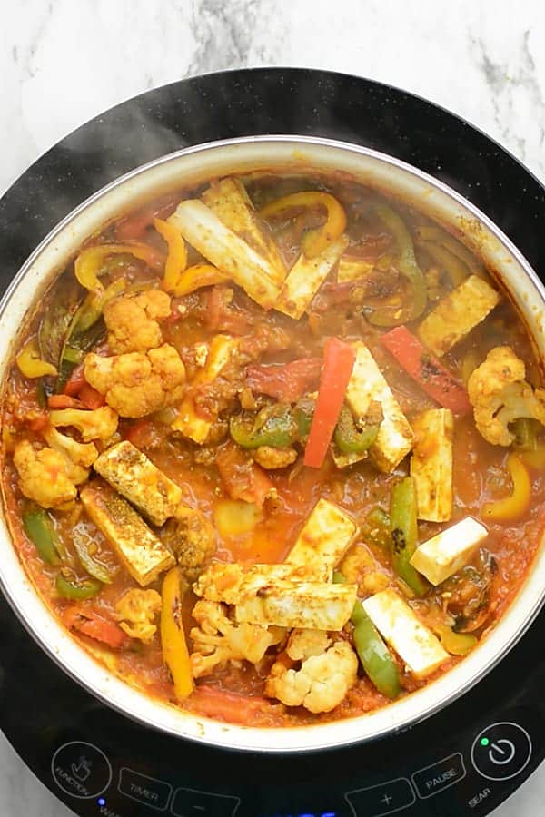 Some of the possible variations for making paneer and vegetable in spicy curry. Running out of time or planning to make this recipe in the last minute? No problem! Here are some of the tips that can cut down the cooking time instantaneously.  