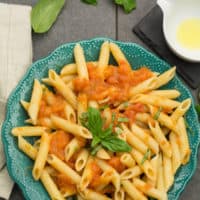 Penne pomodoro pasta recipe, vegan, dairy-free comfort food for weeknight dinners. Made with fresh tomatoes, basil and olive oil.