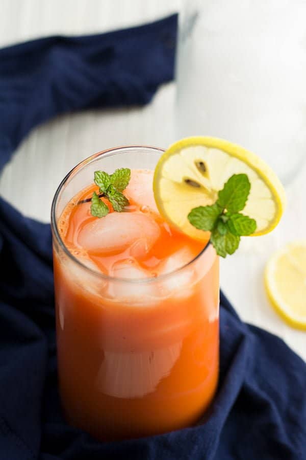 This carrot juice recipe has a healthy twist that helps for good digestion and tastes delicious. A low-calorie weight loss drink that is refreshing and energetic.