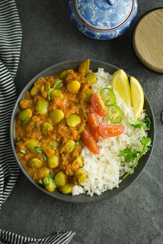 This simple and delicious lima bean Curry easy to make under 20 minutes. proceed with caution this Indian style Curry can turn into a most favorite dish for the whole family.