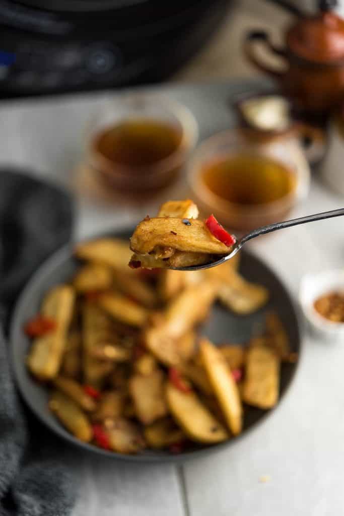 This Spicy fries are best to eat in the snacking time.