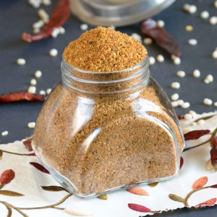 This version of Idly Podi / Chutney Powder is spicier, more aromatic. The best side for soft Idlies and dosas.
