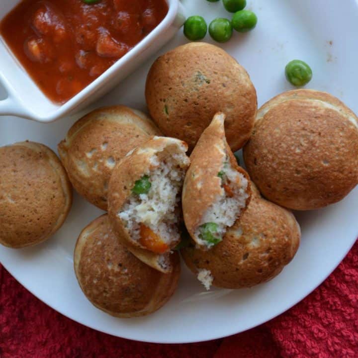 vegetable pancake poppers, are colorful, served with salsa.