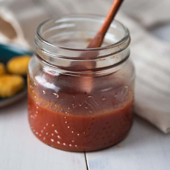 This delicious red ranch sauce is sweet, spicy, and tastes excellent, made with minimal ingredients with less processing time. 