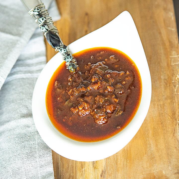 This Cajun butter sauce adds intense flavor to any supporting dish. Its mild heat and rich garlic flavors-excellent to spice up your meal!