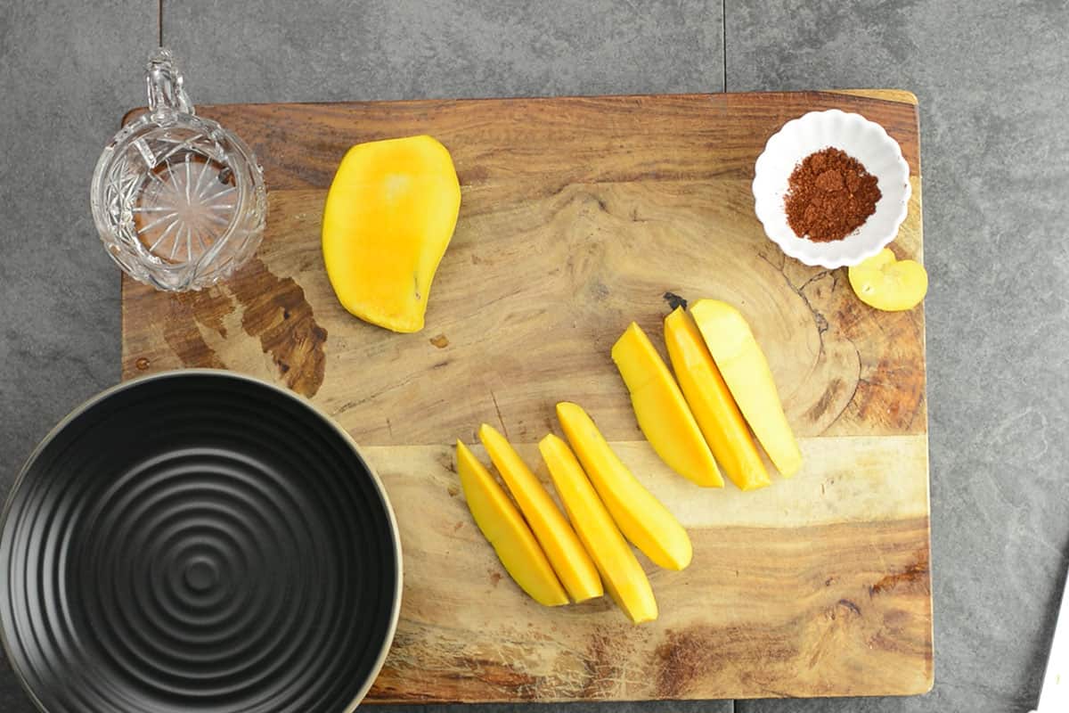 sliced mangoes ready for making mango with chili powder