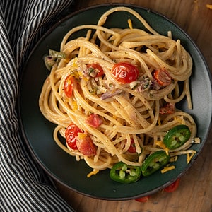 ENJOY this jalapeno spaghetti with creamy parmesan / mild cheddar. A perfect blend of rich sauce and spice that's sure to delight at dinner.