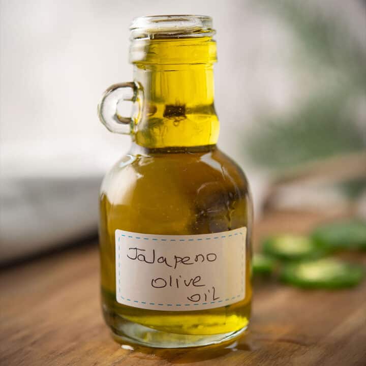 This Easy Jalapeno Olive Oil recipe yields a perfect blend of flavors of olive oil & jalapenos, packed with a punch + makes any food better.