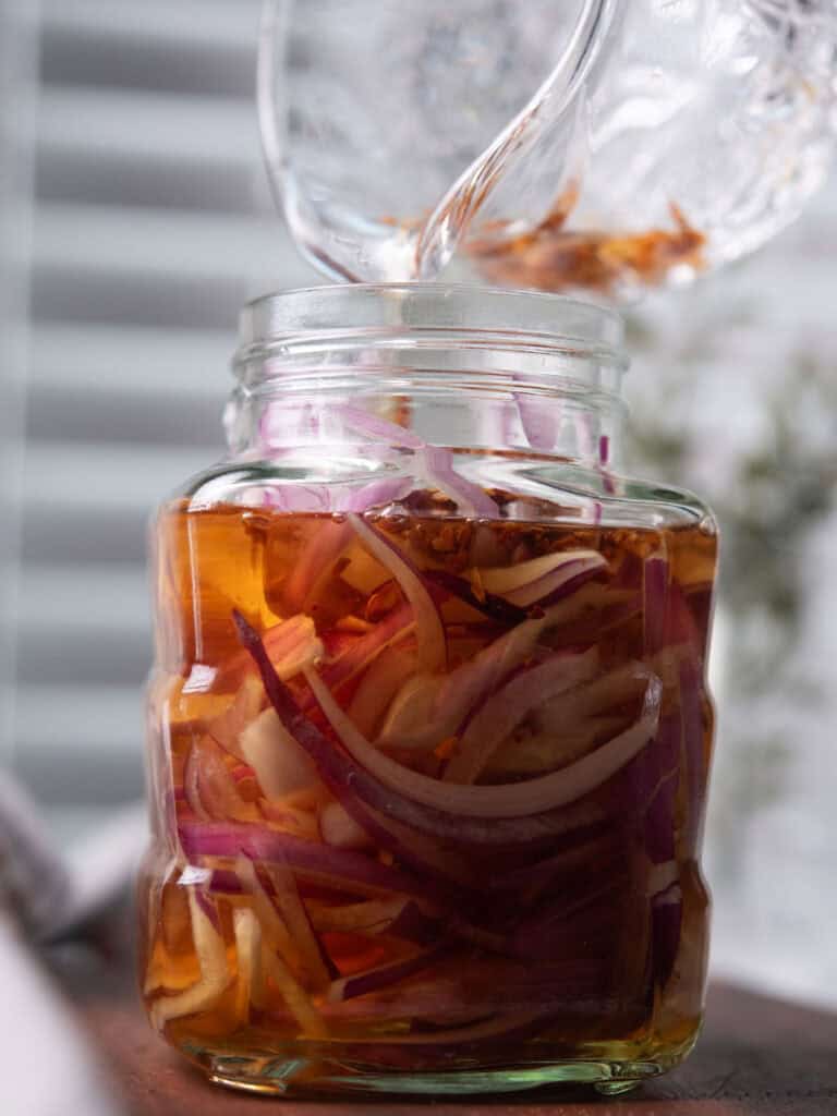 final stpe is to store the spicy pickled onion for 30 minutes