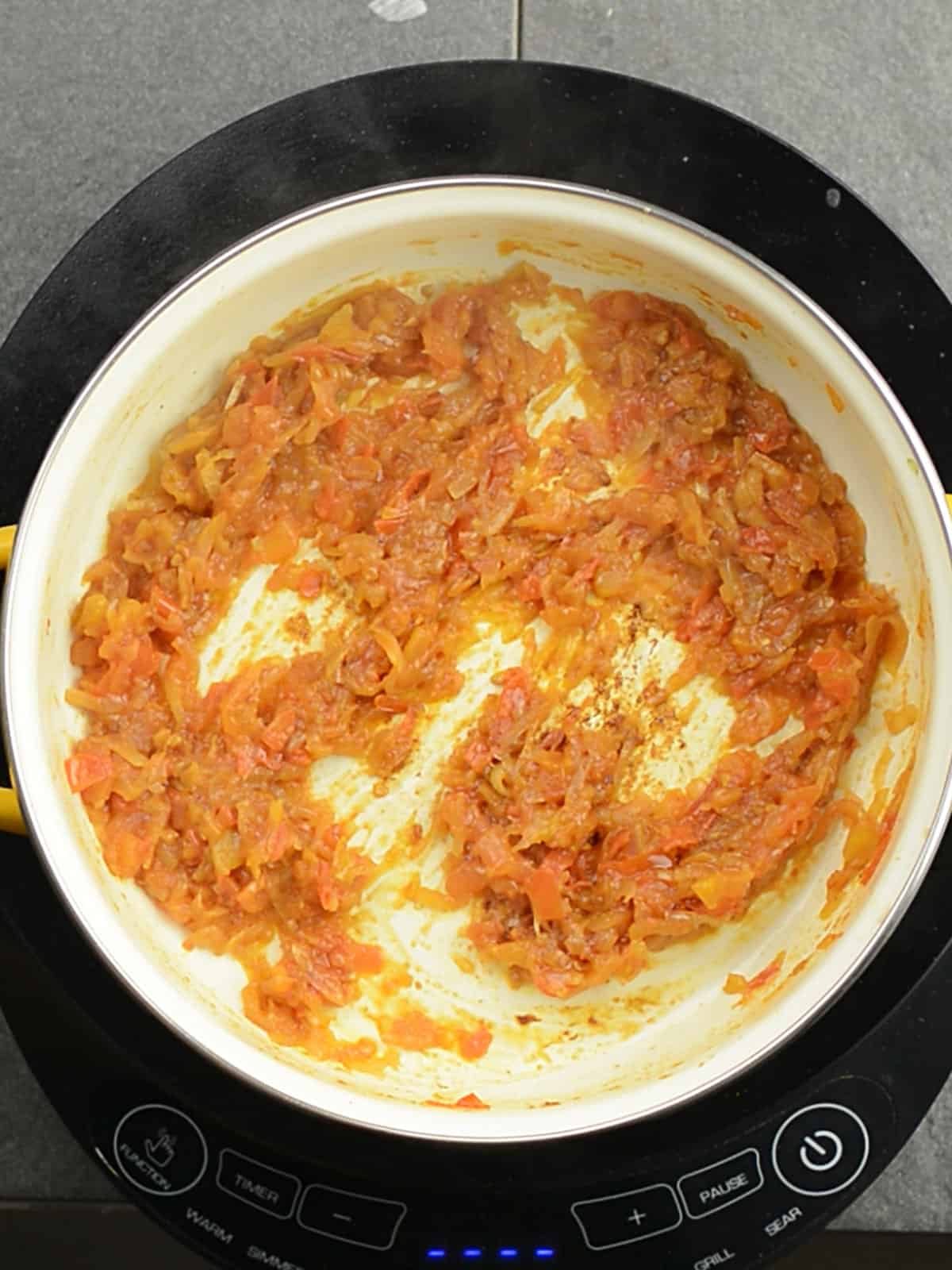 sauteing onion and tomato